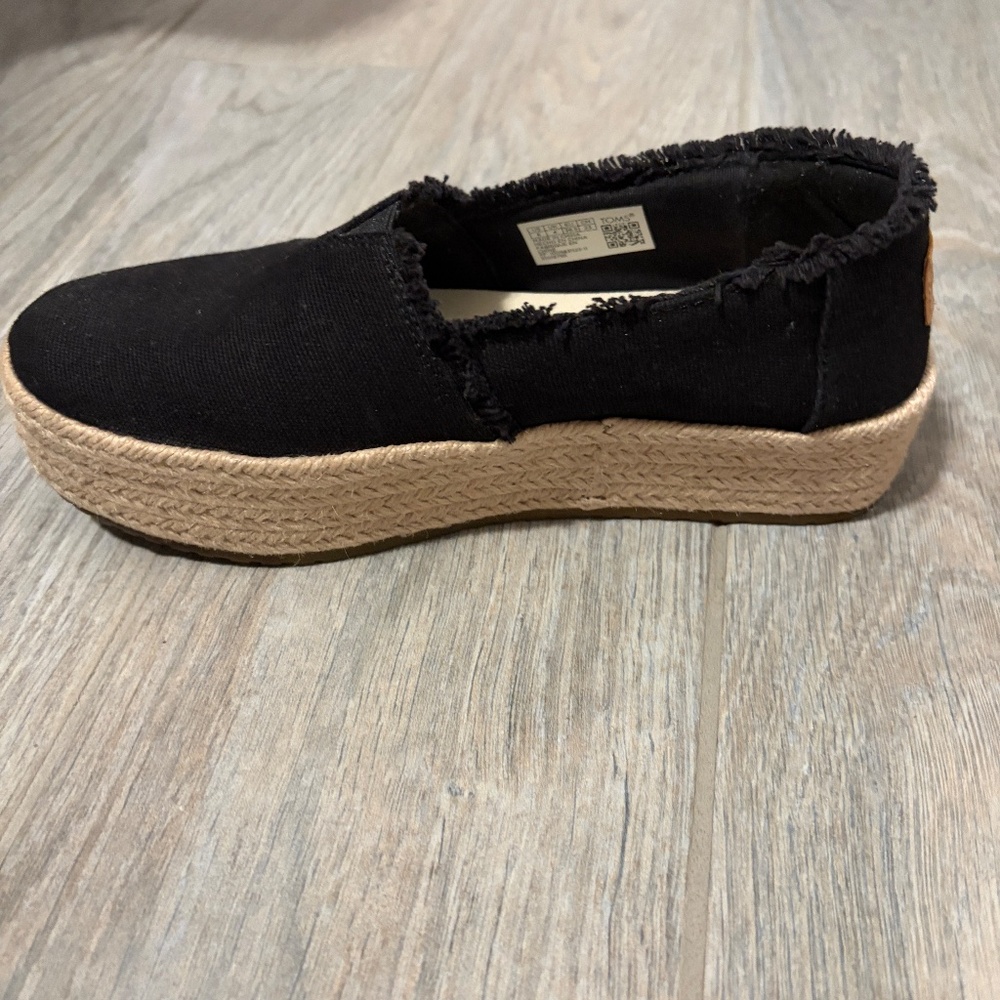 Women's TOMS Valencia Platform Espadrille - Black - 6 - Picture 4 of 12